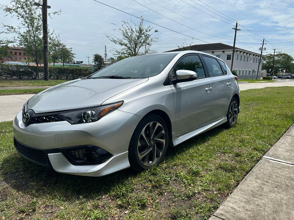 2017 Toyota Corolla iM Base's photo